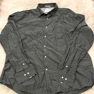 Men’s XL Polka Dot Button Up Shirt